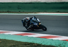 Cargar imagen en el visor de la galería, Llanta Mitas Sport Force+ Racing Soft 200/55 17 V4 S1000rr