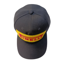 Cargar imagen en el visor de la galería, GORRA PROMOCIONAL PIRELLI UNITALLA
