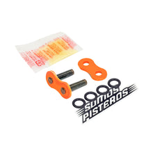 Cargar imagen en el visor de la galería, CANDADO CADENA 525 O RING REMACHADO NARANJA RK R6R GSXR 600r