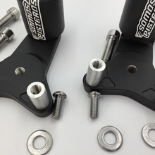 Cargar imagen en el visor de la galería, Sliders de Carenado Negros Suzuki GSXR 600 750 2011 2020