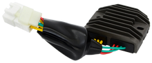 Cargar imagen en el visor de la galería, Reguladores de Voltaje Honda 600RR 2003 2006