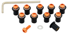 Cargar imagen en el visor de la galería, 10 Tornillos M5 Grapa Goma Carenado Mica R6r R1 Gsxr 600rr