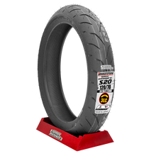 Cargar imagen en el visor de la galería, Llanta Bridgestone 120/70 S20 EVO 3 Capas R6R R1 S1000RR ZX6