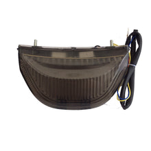 Cargar imagen en el visor de la galería, Stop con Direccionales Humo Honda 600rr 2003 2006 1000rr 2004 2007